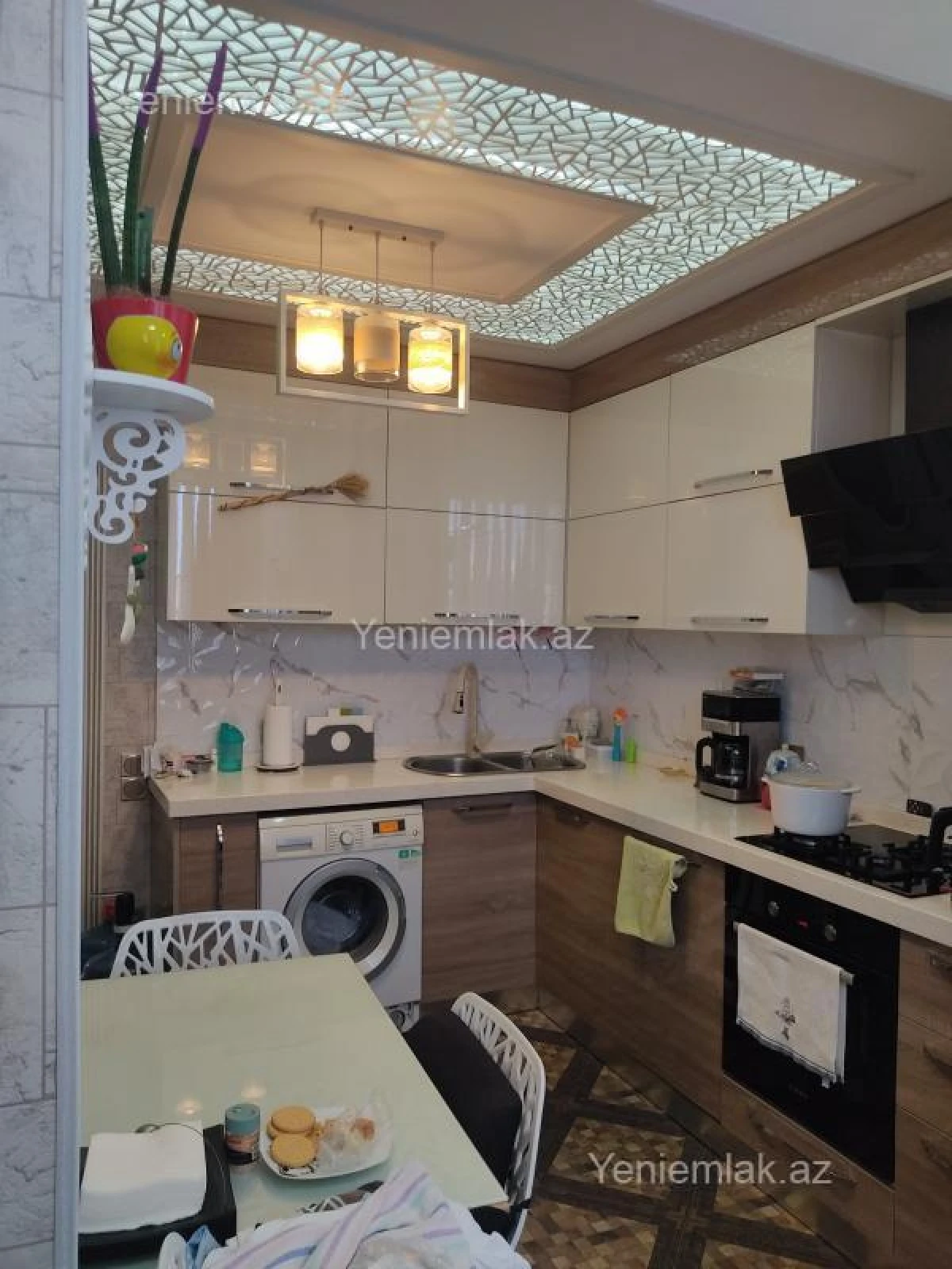 Satılır 3 otaqlı köhnə tikili 75 m²