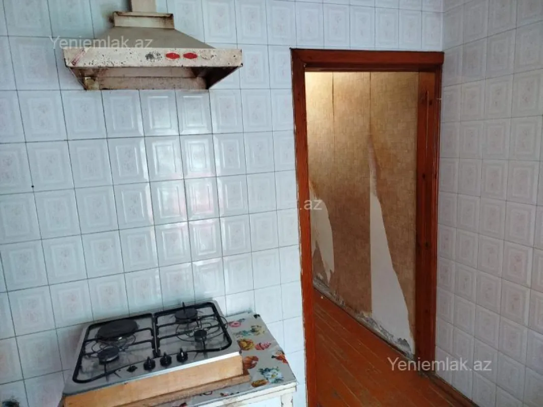 Satılır 3 otaqlı köhnə tikili 73 m²