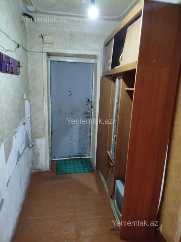 Satılır 3 otaqlı köhnə tikili 73 m²