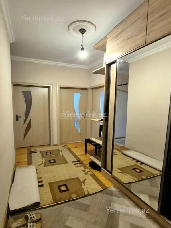 Satılır 3 otaqlı köhnə tikili 85 m²