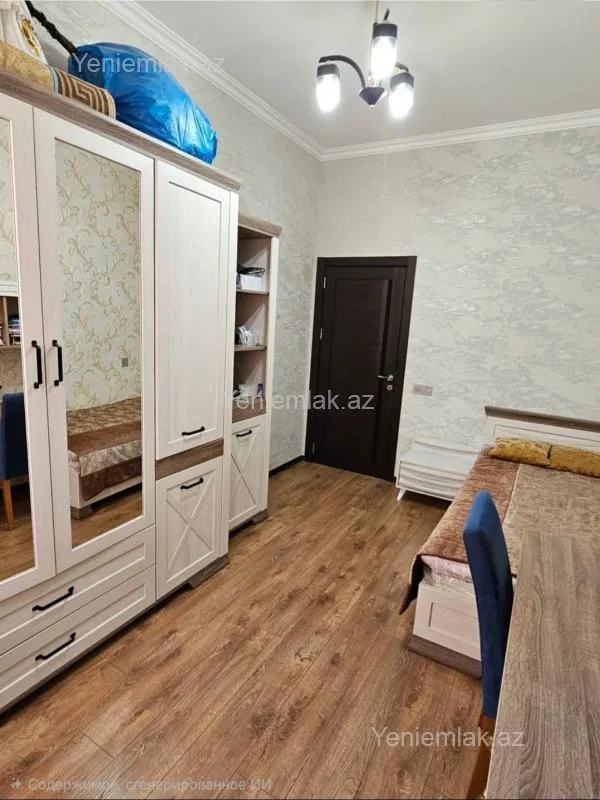 Satılır 3 otaqlı yeni tikili 82 m²