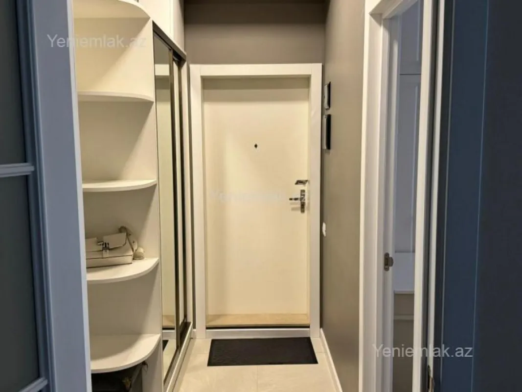 Satılır 3 otaqlı köhnə tikili 75 m²