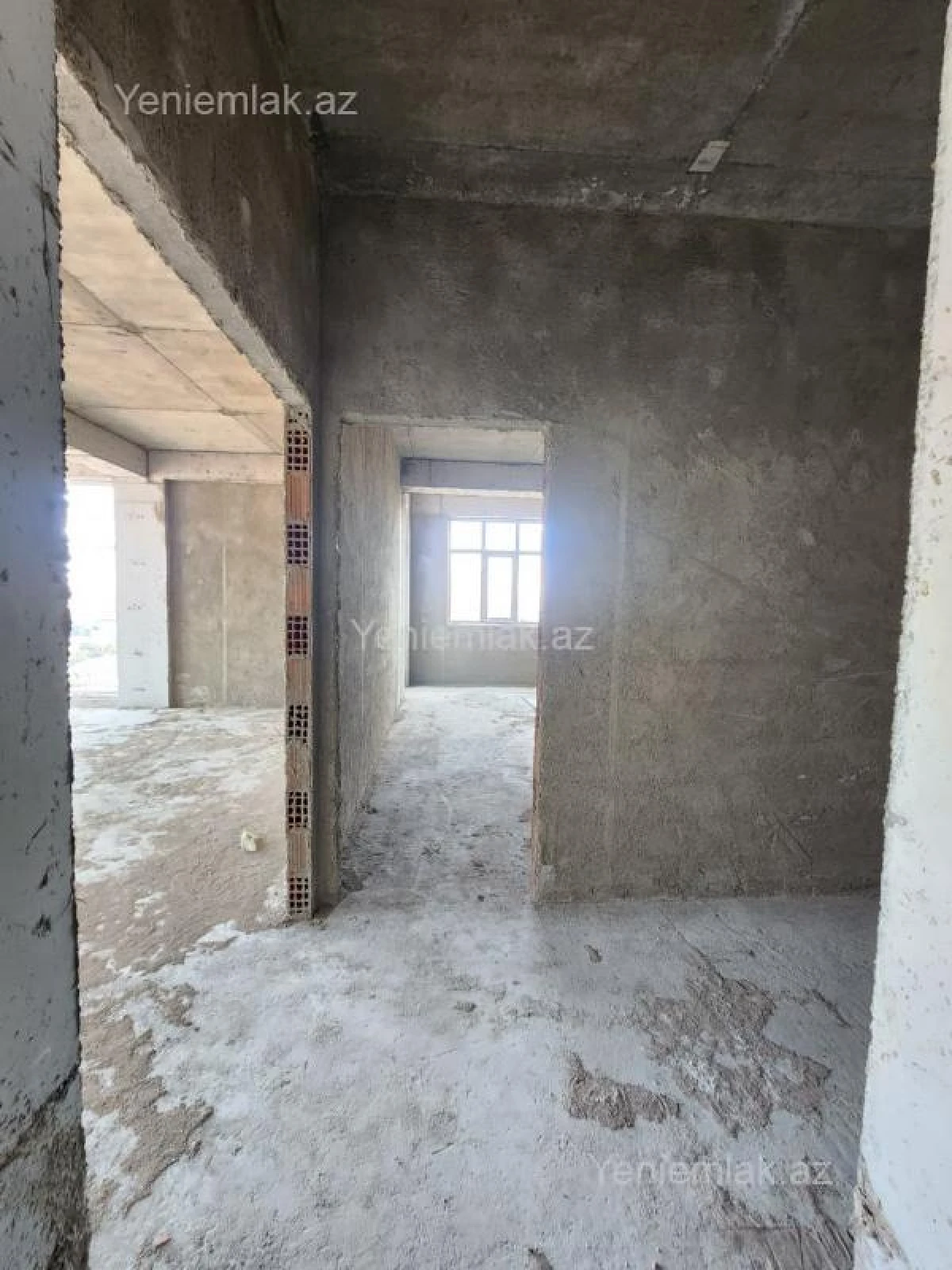 Satılır 3 otaqlı yeni tikili 130 m²