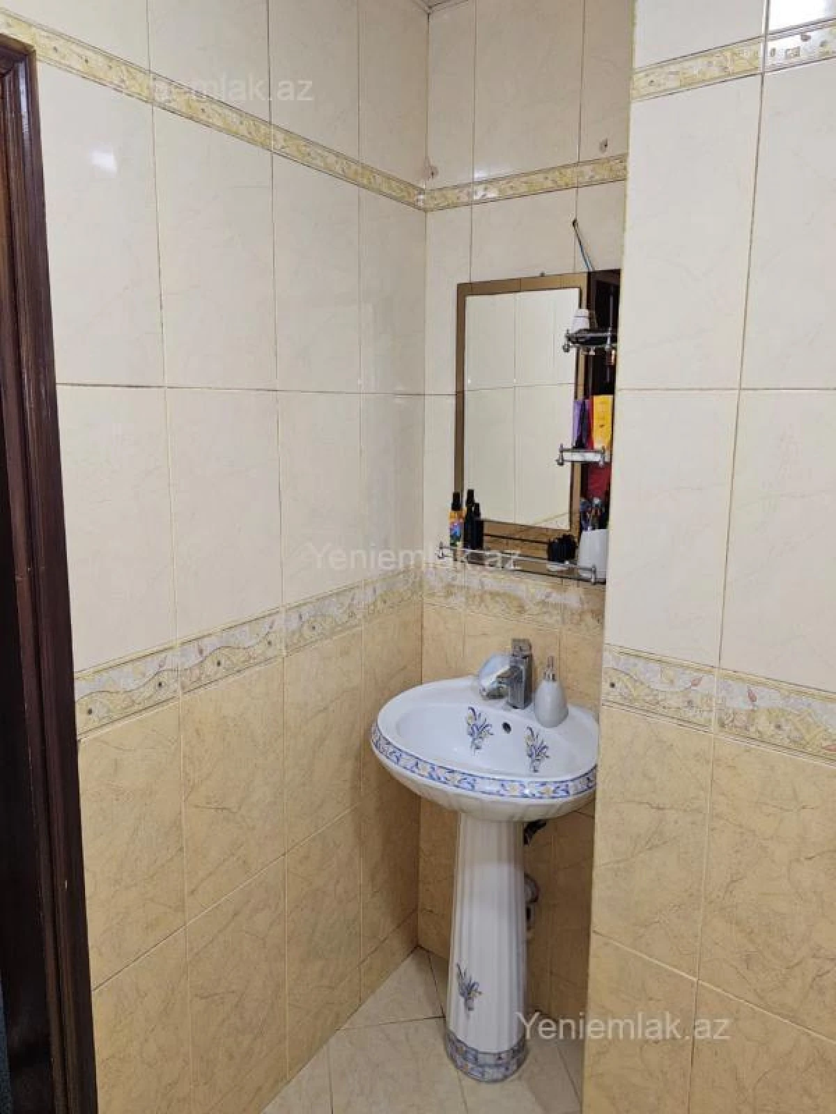 Satılır 3 otaqlı yeni tikili 84 m²