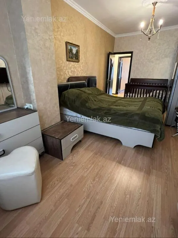 Satılır 3 otaqlı yeni tikili 90 m²
