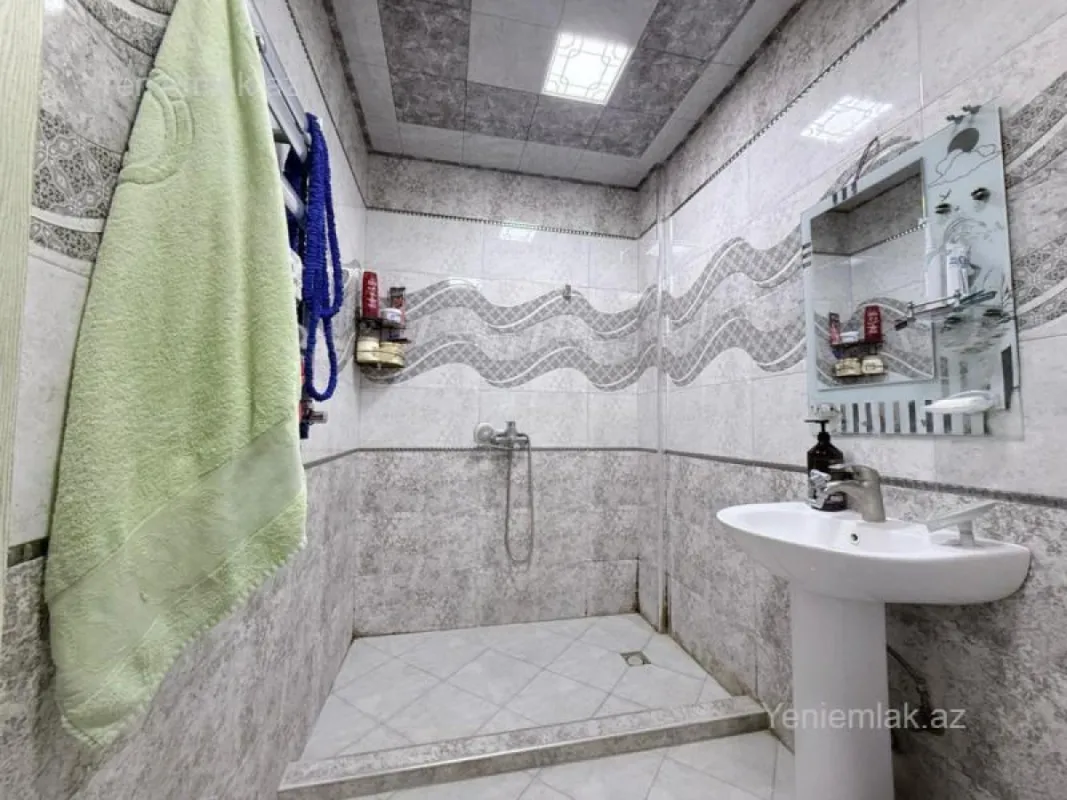 Satılır 2 otaqlı yeni tikili 63 m²