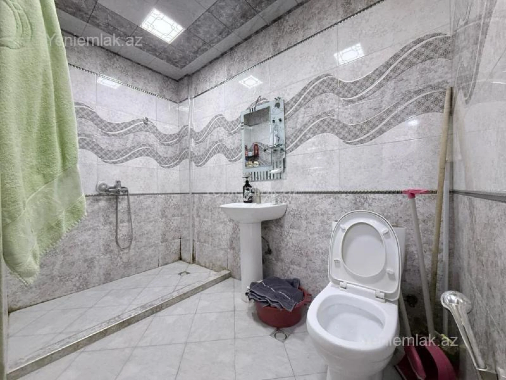 Satılır 2 otaqlı yeni tikili 63 m²