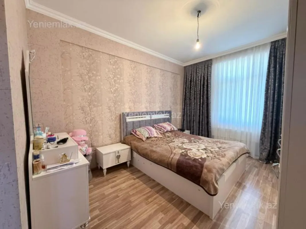 Satılır 2 otaqlı yeni tikili 63 m²