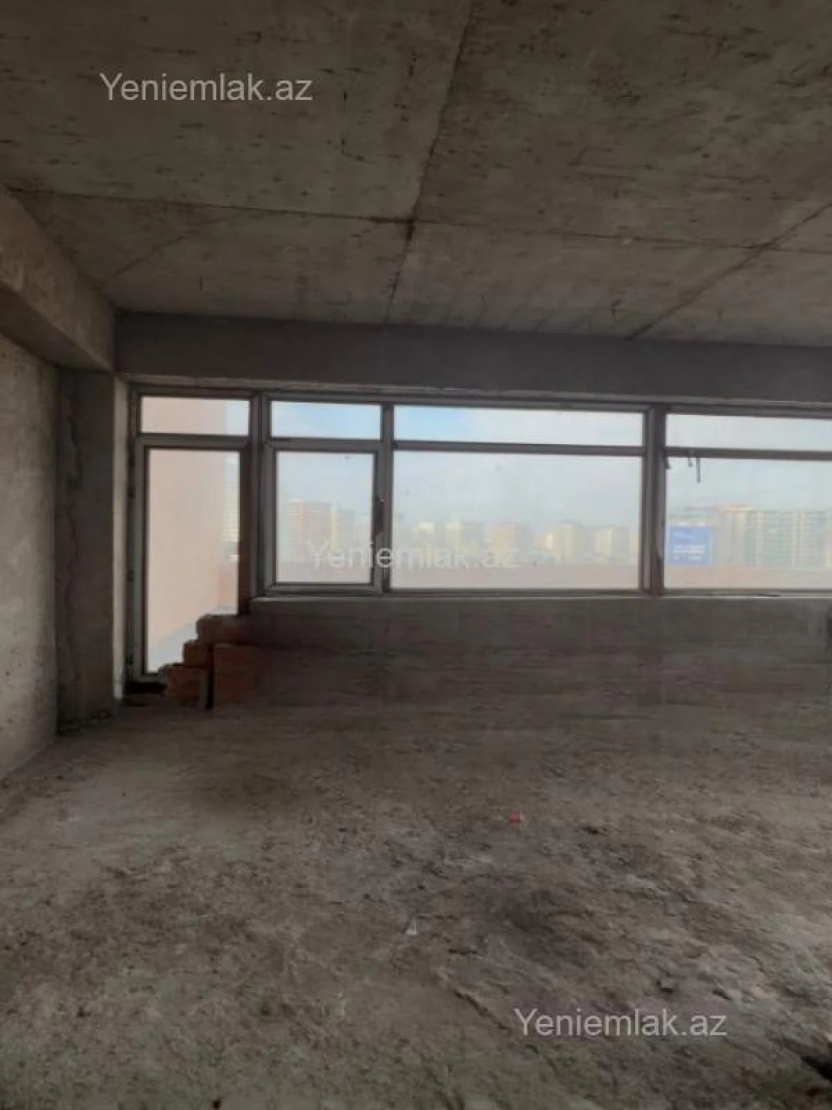 Satılır 3 otaqlı yeni tikili 115 m²