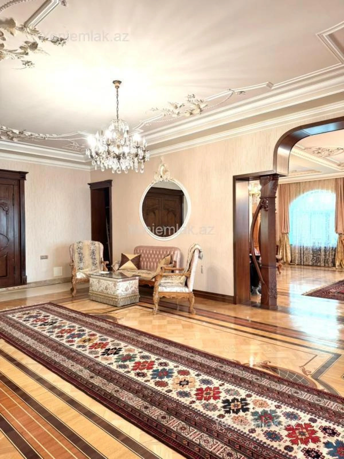 Satılır 16 otaqlı həyət evi 6000 m²