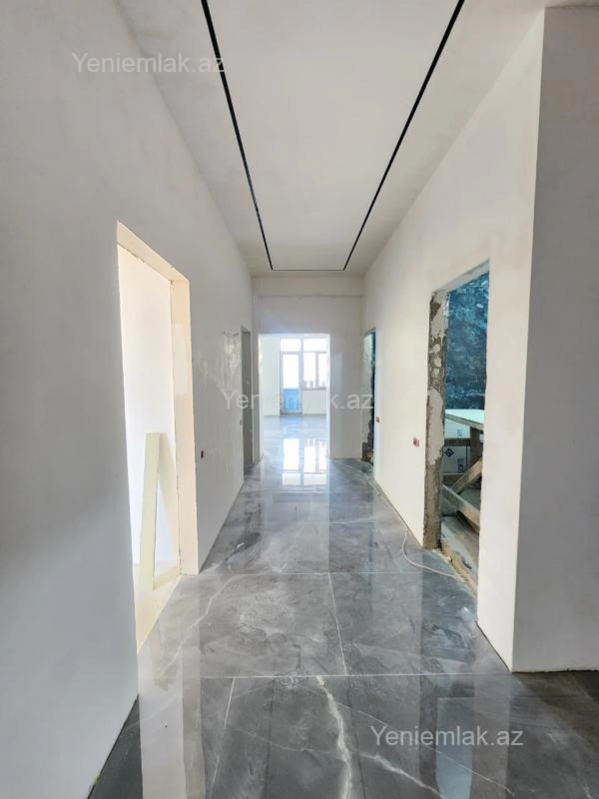 Satılır 3 otaqlı yeni tikili 95 m²
