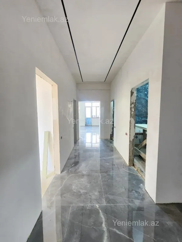 Satılır 3 otaqlı yeni tikili 95 m²