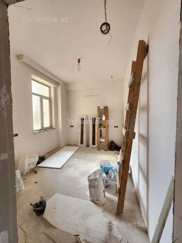 Satılır 3 otaqlı yeni tikili 95 m²