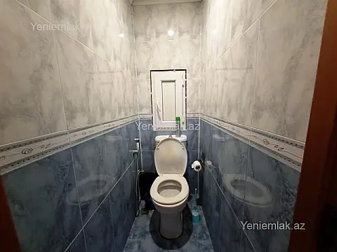 Satılır 3 otaqlı köhnə tikili 75 m²