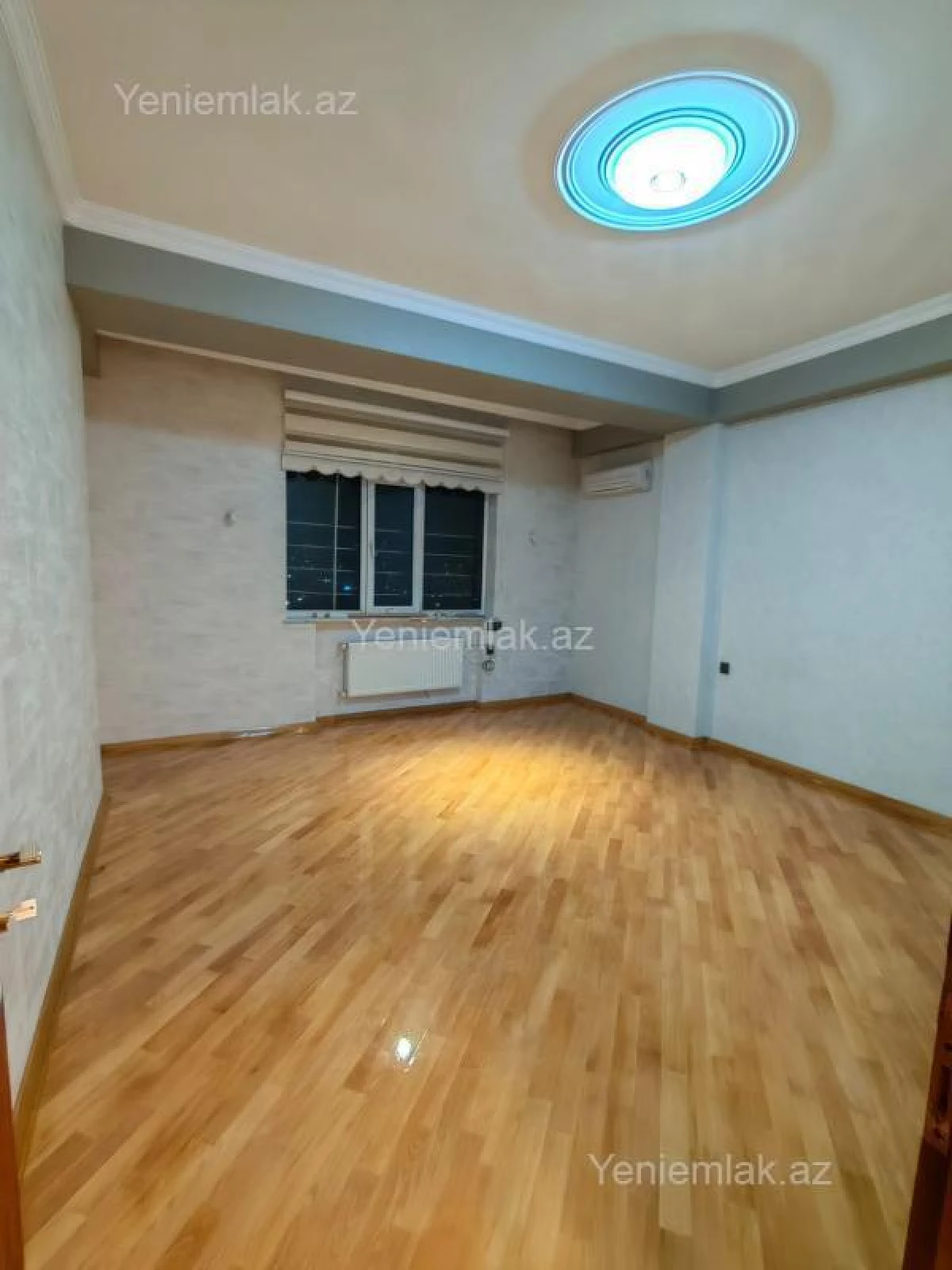 Satılır 3 otaqlı yeni tikili 115 m²