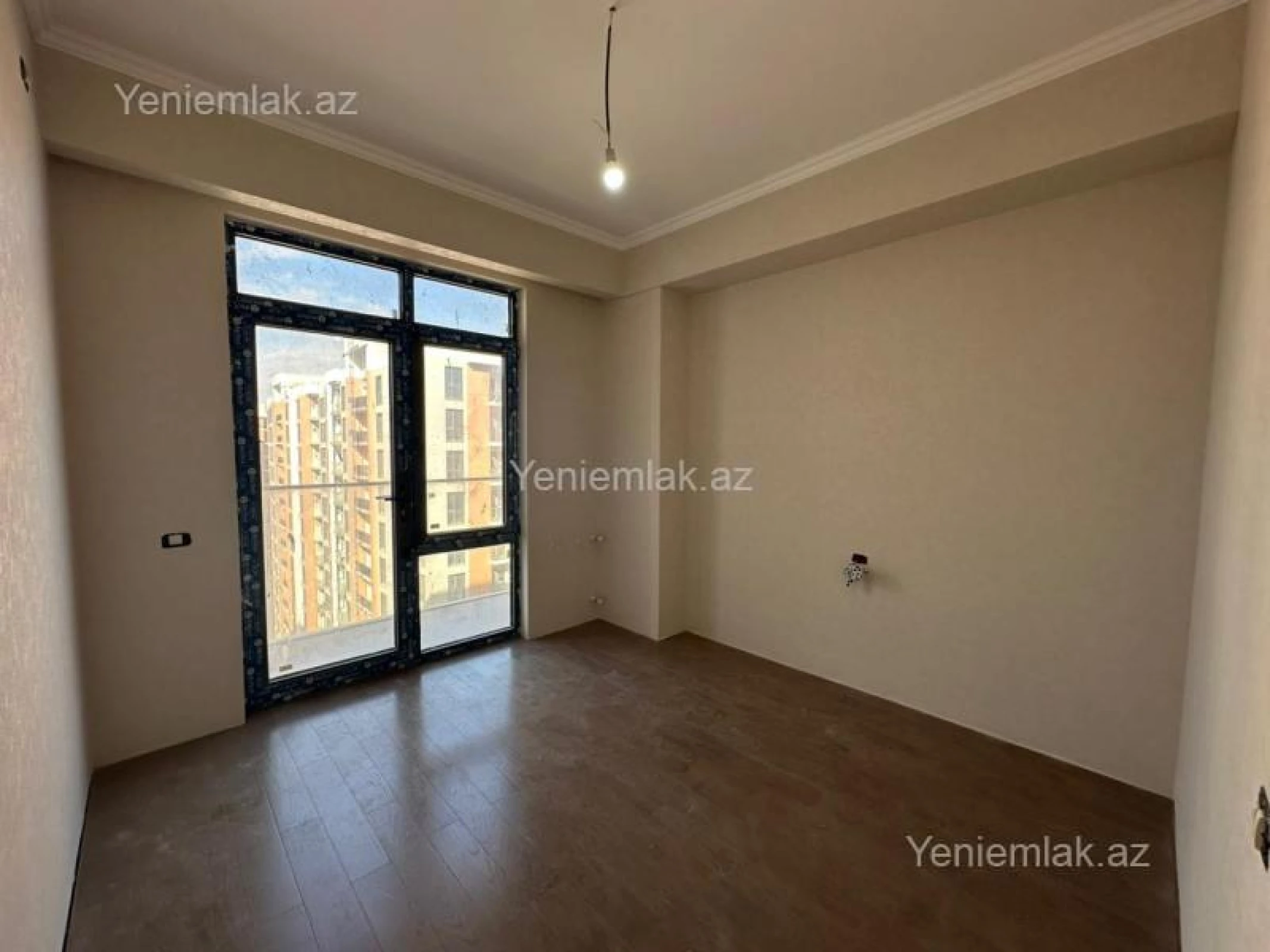 Satılır 3 otaqlı yeni tikili 85.7 m²