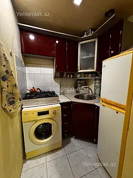 Satılır 3 otaqlı köhnə tikili 42 m²