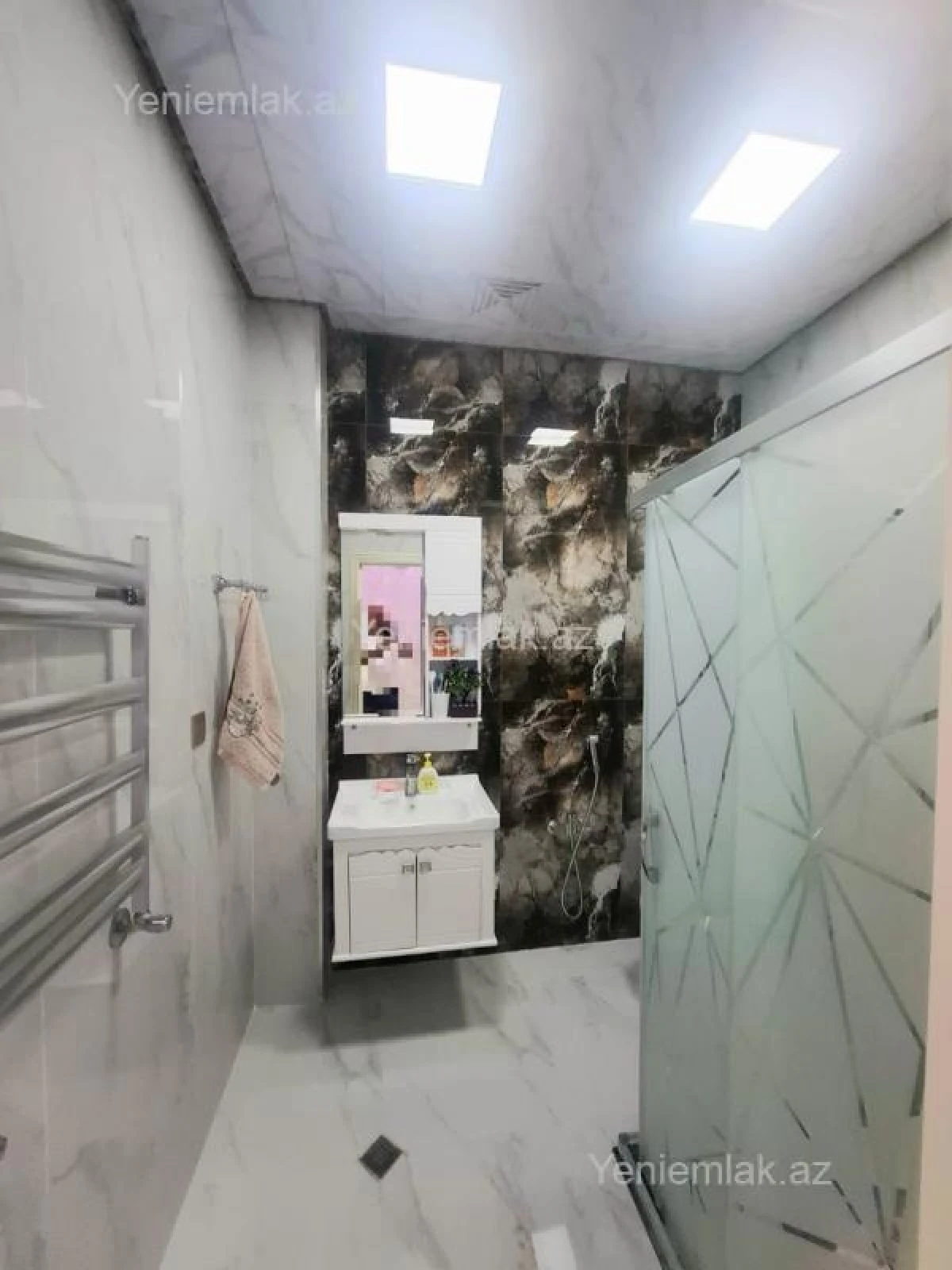 Satılır 3 otaqlı yeni tikili 78 m²