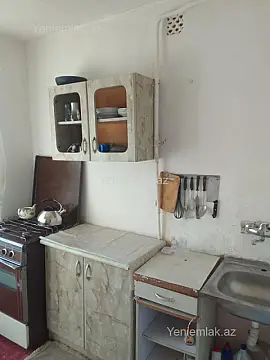 Satılır 2 otaqlı köhnə tikili 50 m²