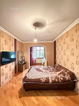 Satılır 3 otaqlı köhnə tikili 80 m²
