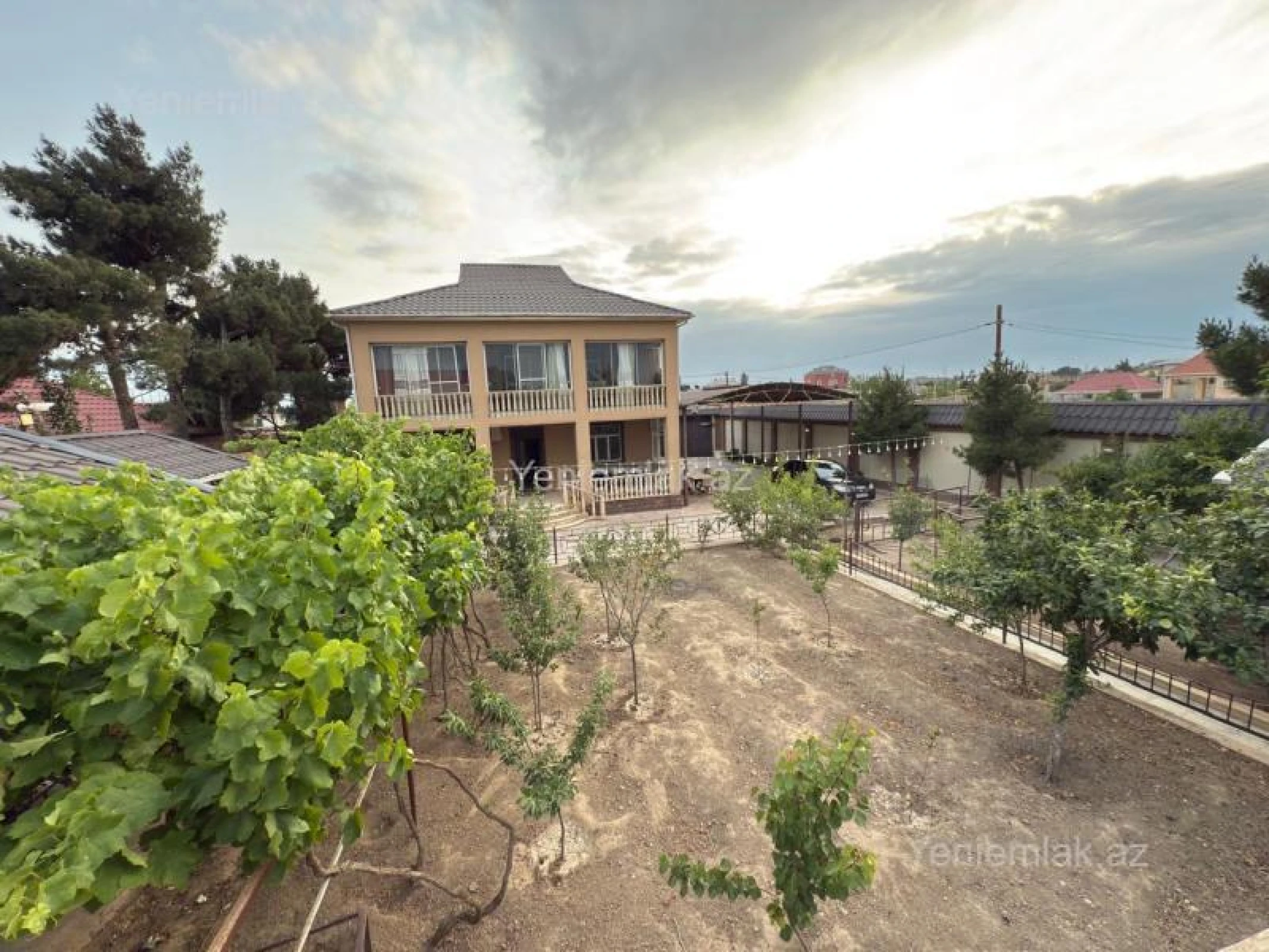 Satılır 4 otaqlı həyət evi 120 m²