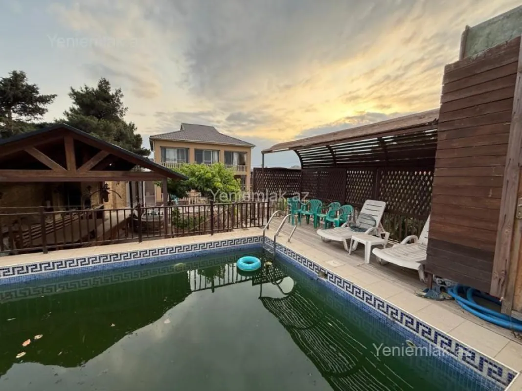 Satılır 4 otaqlı həyət evi 120 m²