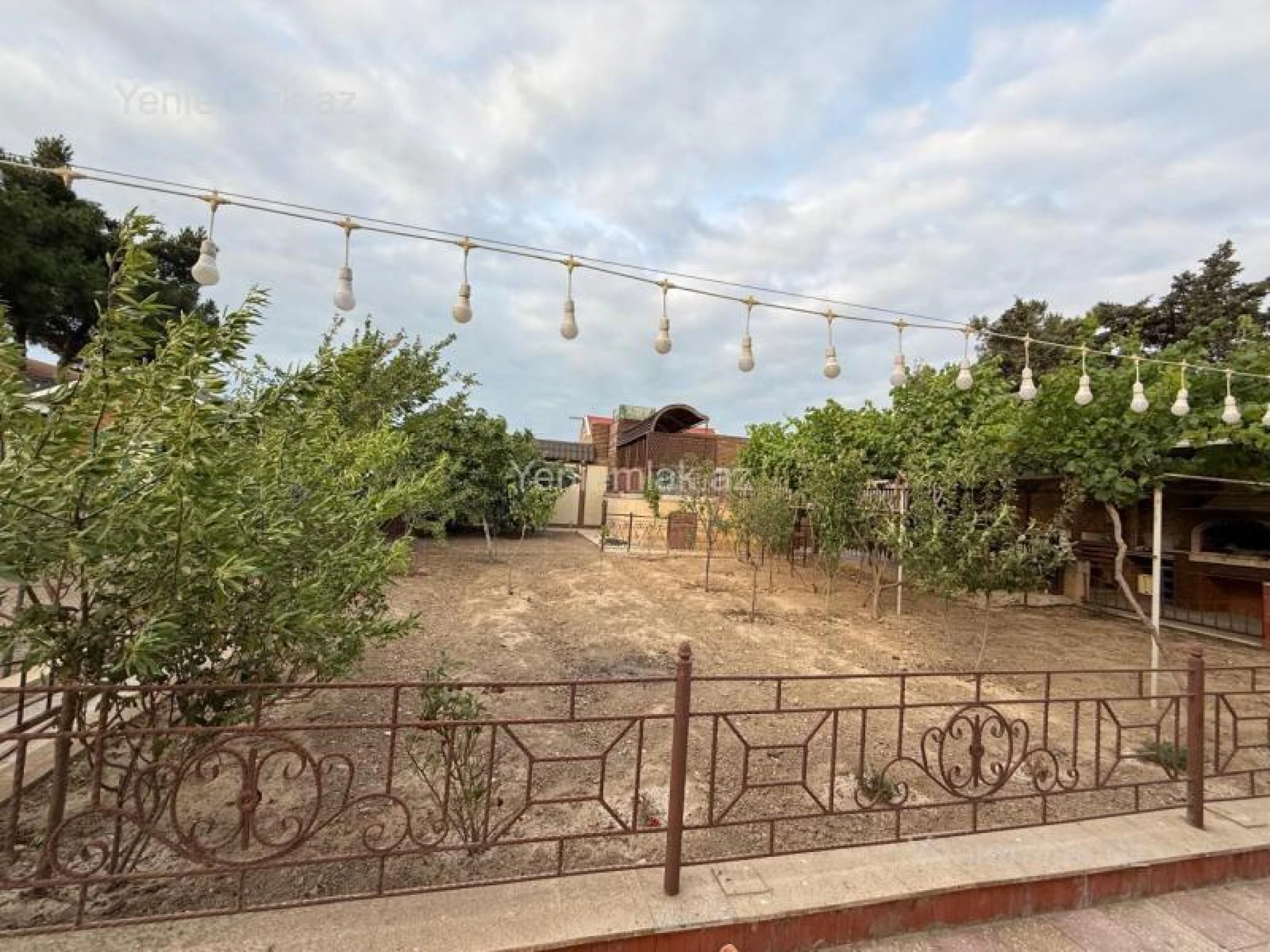 Satılır 4 otaqlı həyət evi 120 m²