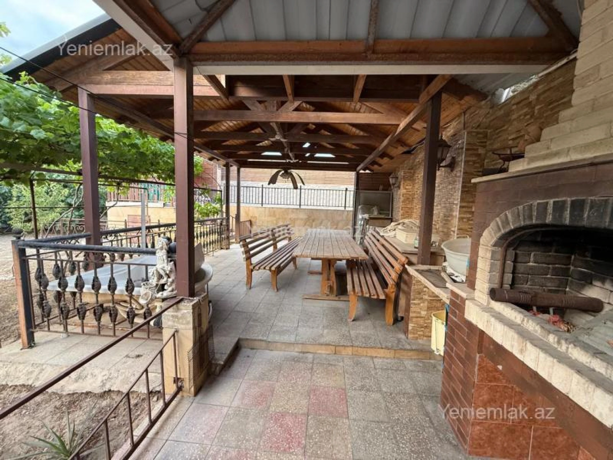 Satılır 4 otaqlı həyət evi 120 m²