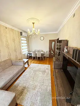 Satılır 2 otaqlı köhnə tikili 55 m²