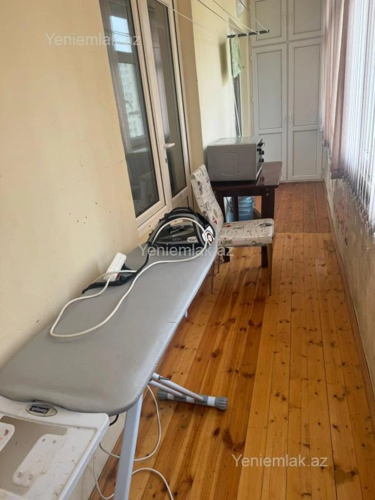 Satılır 2 otaqlı köhnə tikili 55 m²