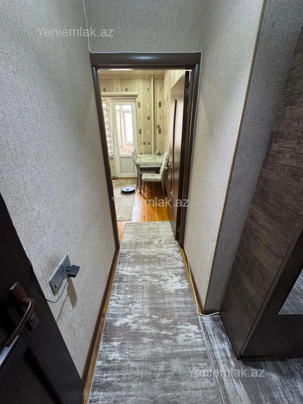 Satılır 2 otaqlı köhnə tikili 55 m²
