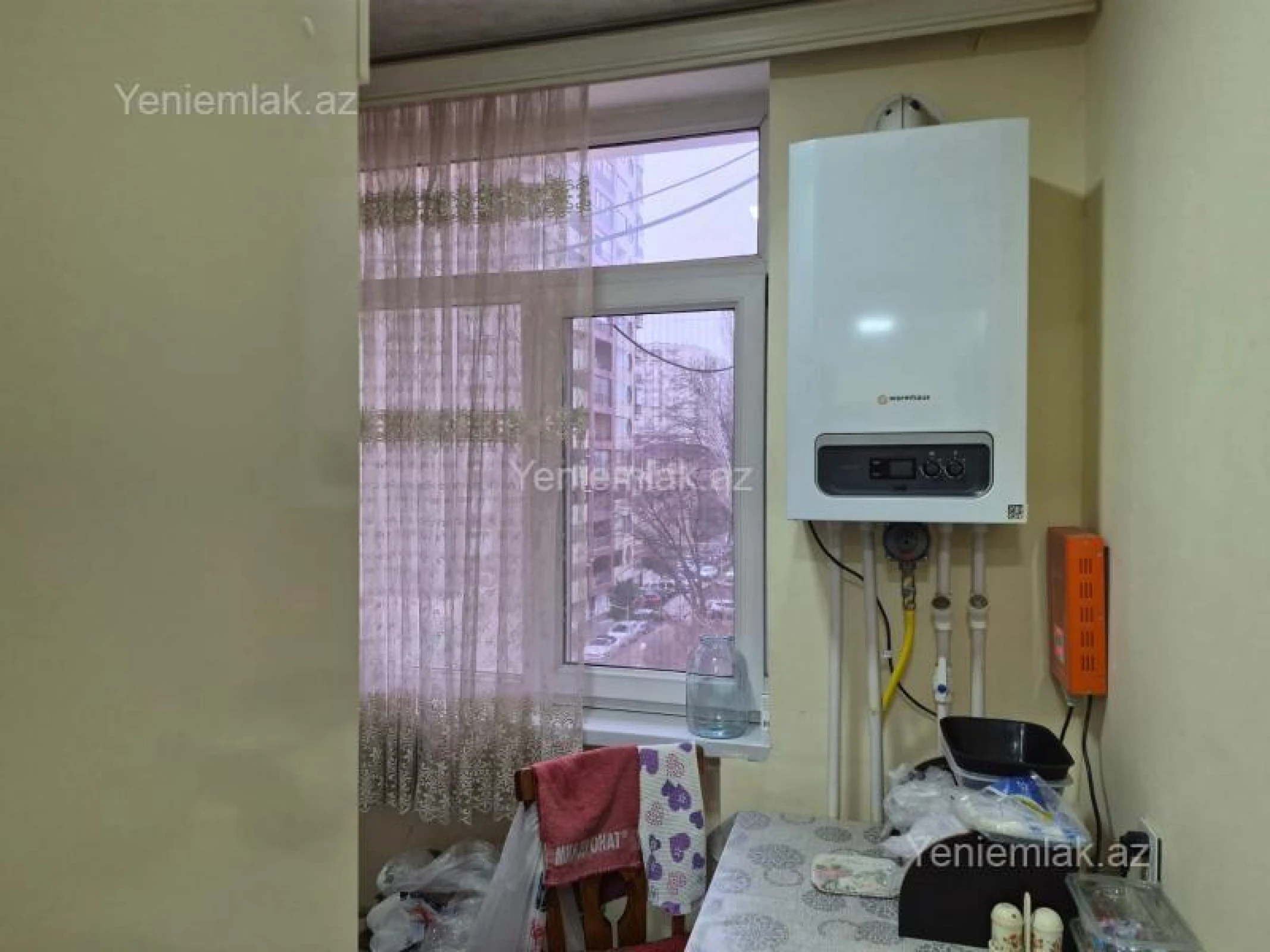 Satılır 2 otaqlı köhnə tikili 50 m²