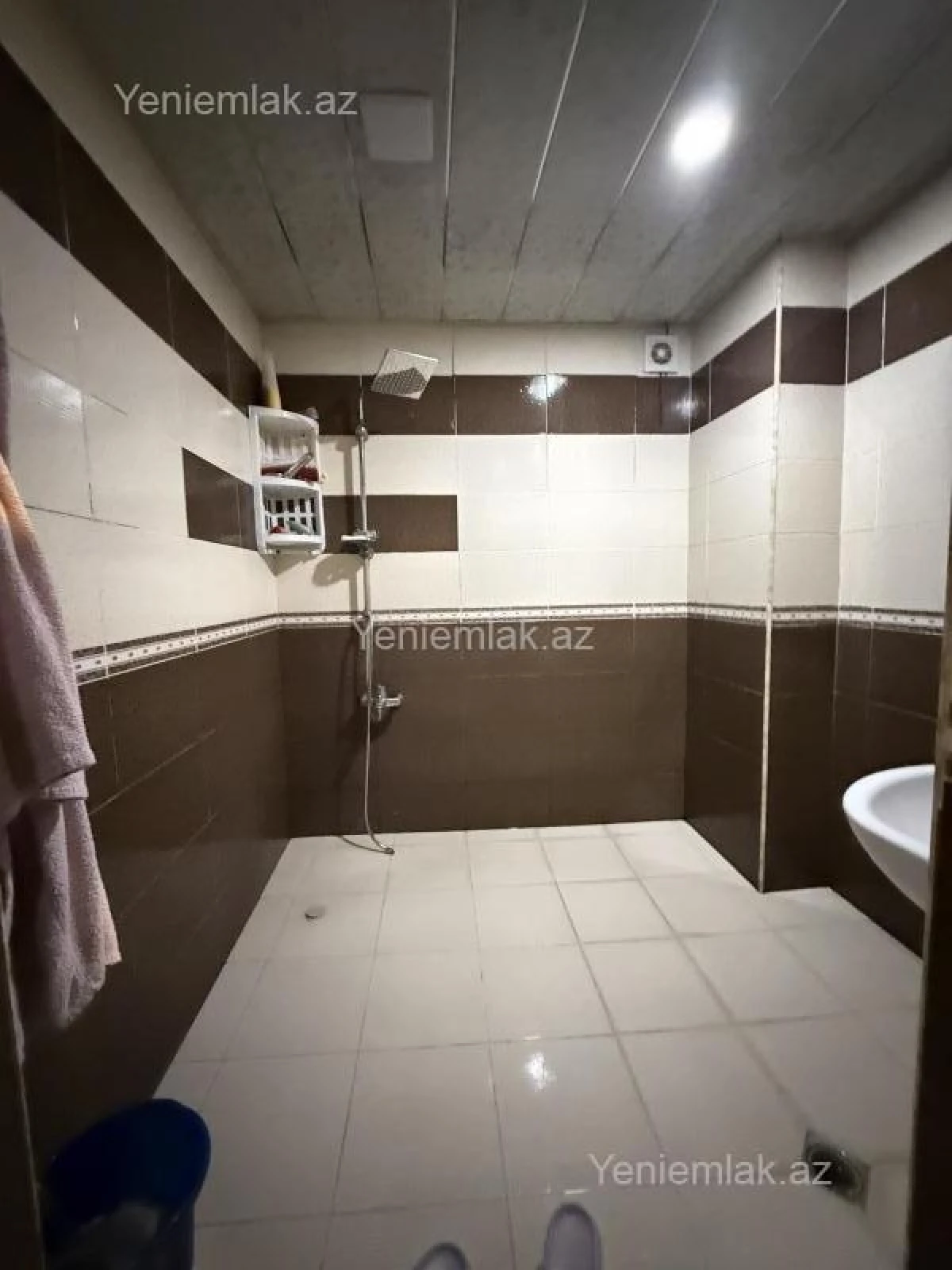 Satılır 3 otaqlı yeni tikili 128 m²