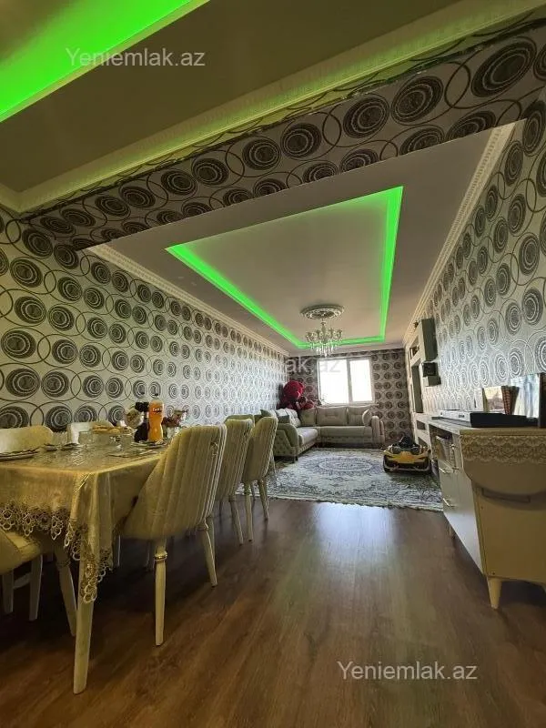 Satılır 3 otaqlı yeni tikili 128 m²