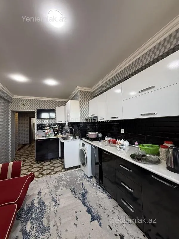 Satılır 3 otaqlı yeni tikili 128 m²