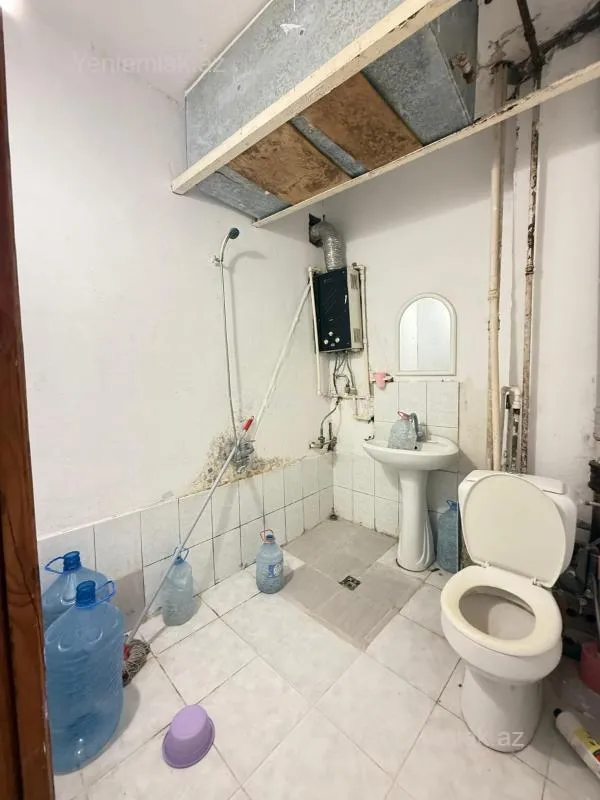 Satılır 1 otaqlı köhnə tikili 50 m²