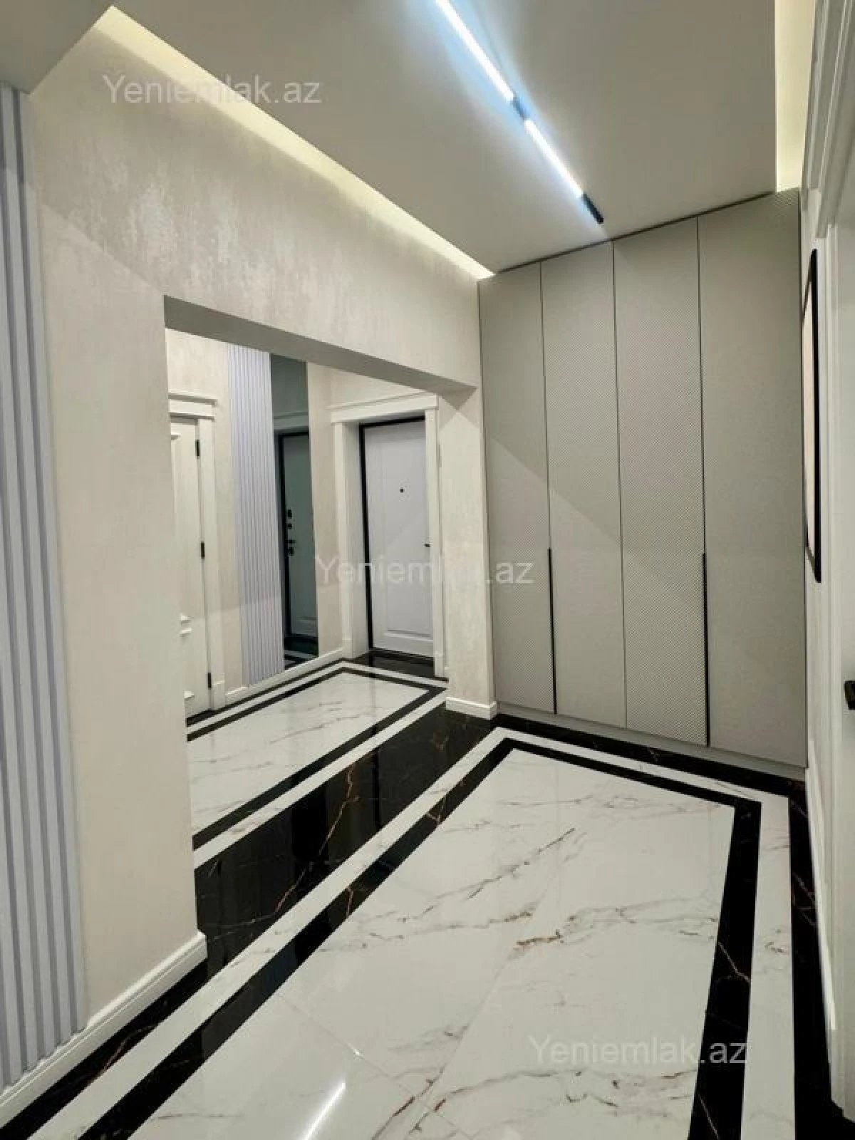 Satılır 3 otaqlı yeni tikili 101 m²