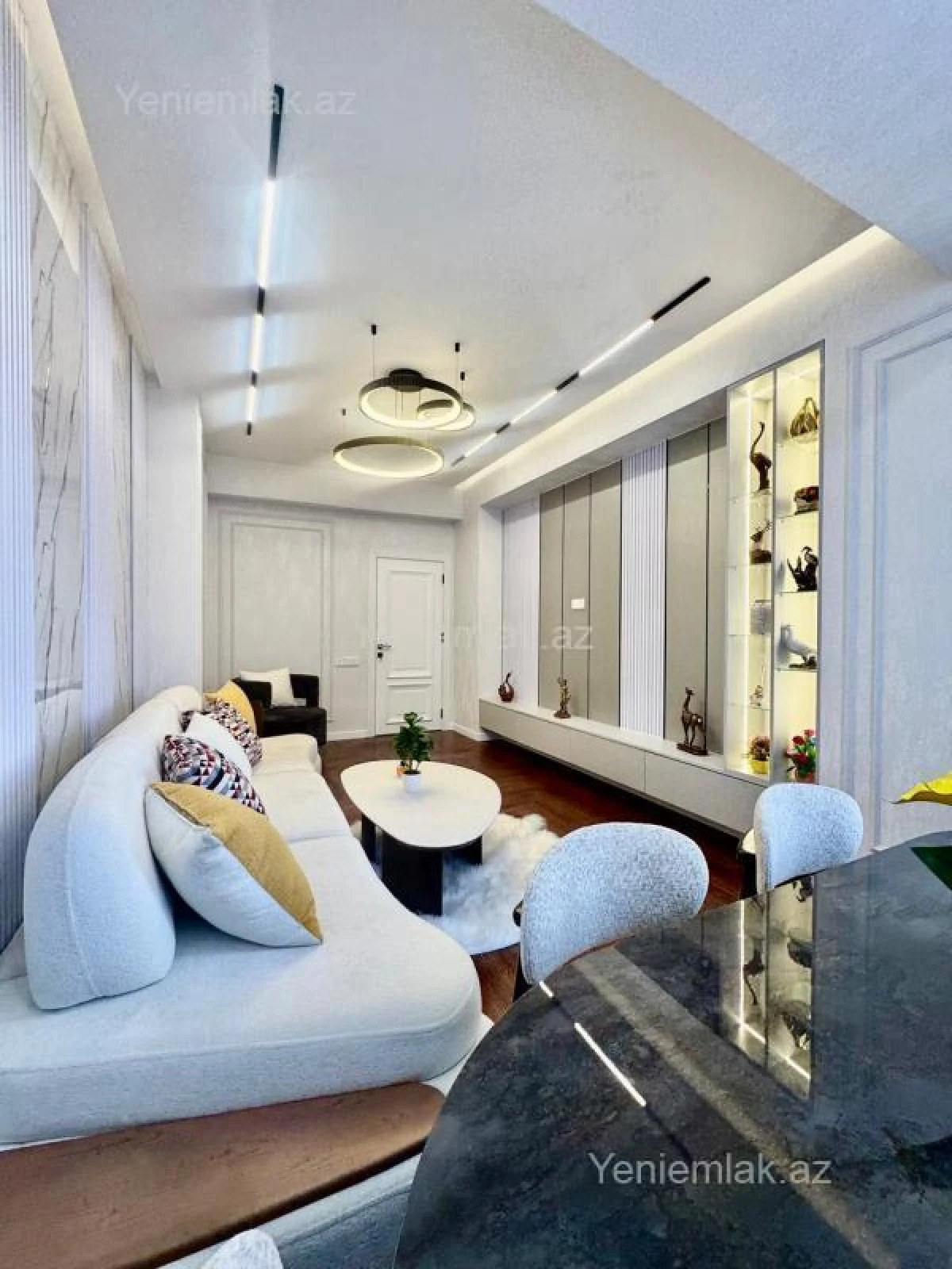 Satılır 3 otaqlı yeni tikili 101 m²