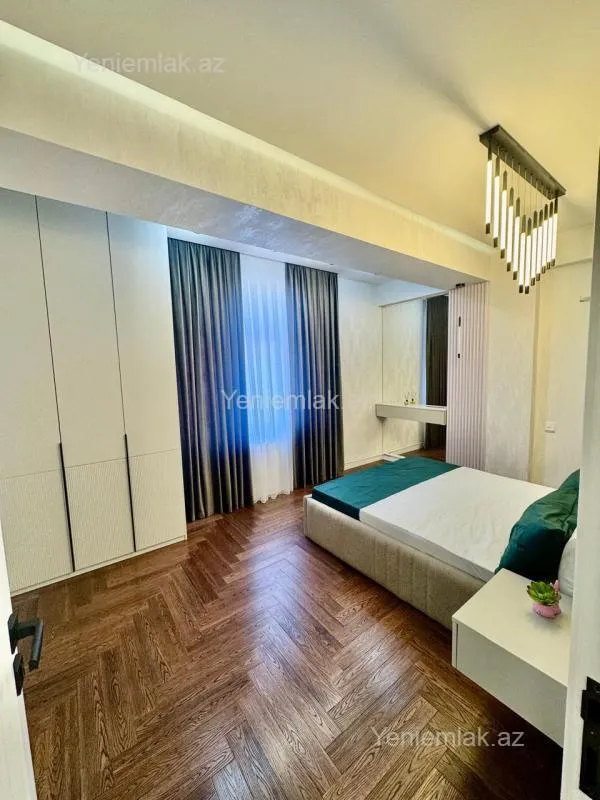 Satılır 3 otaqlı yeni tikili 101 m²