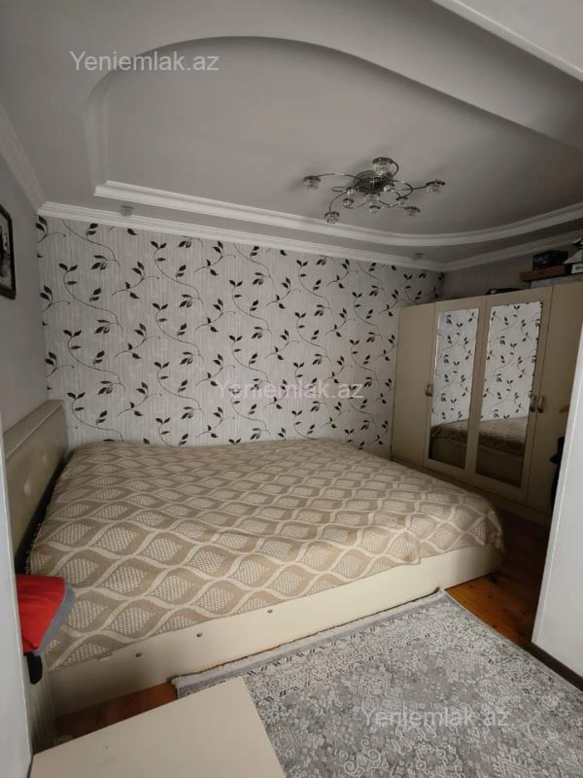 Satılır 2 otaqlı köhnə tikili 60 m²