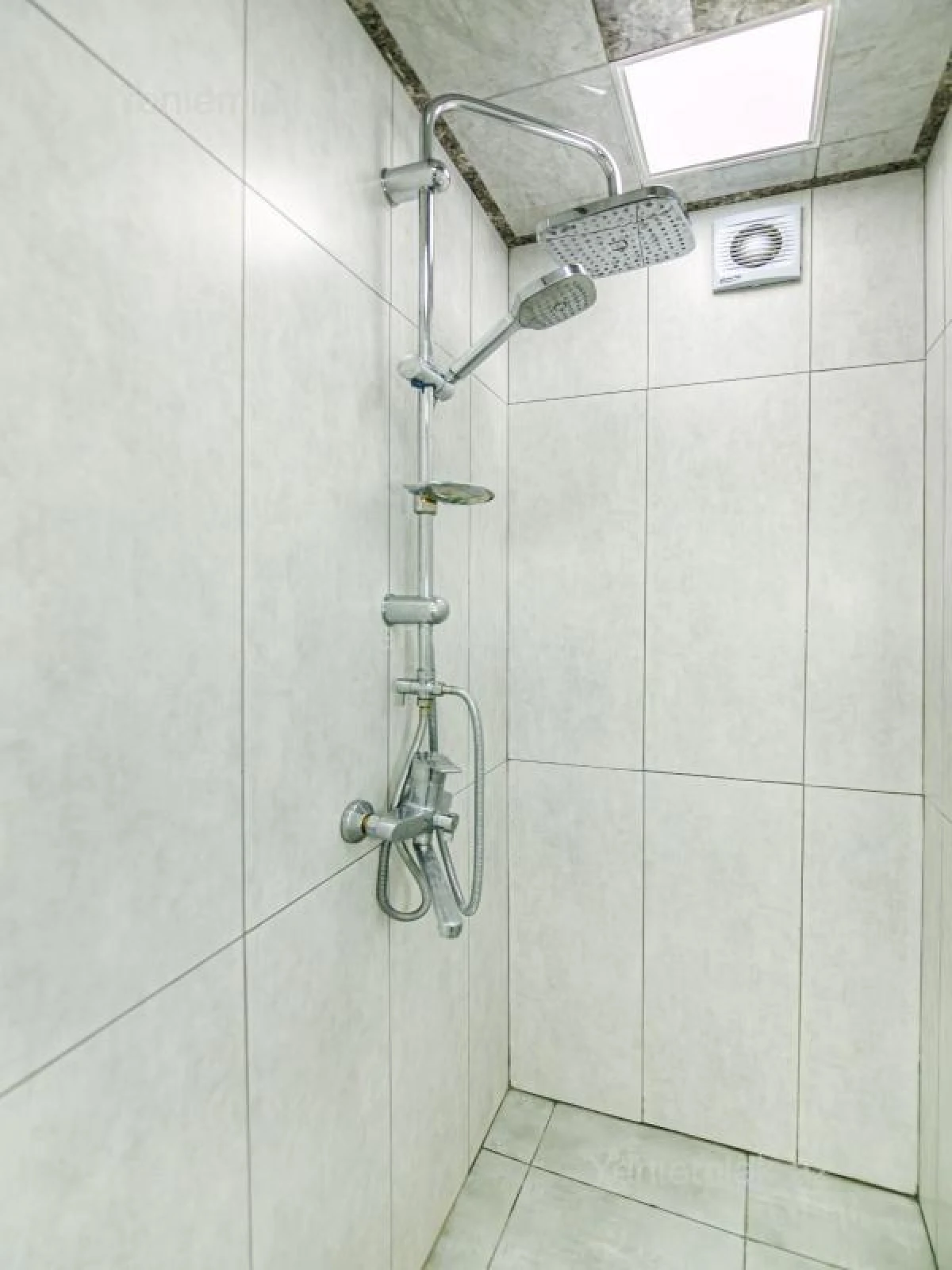 Satılır 7 otaqlı yeni tikili 210 m²