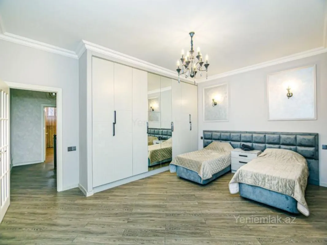 Satılır 7 otaqlı yeni tikili 210 m²