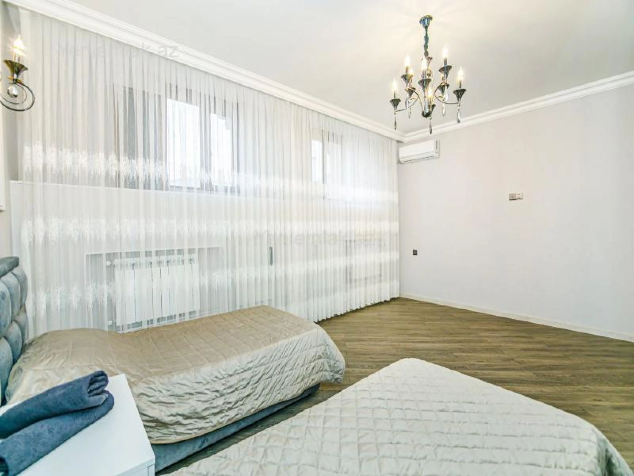 Satılır 7 otaqlı yeni tikili 210 m²