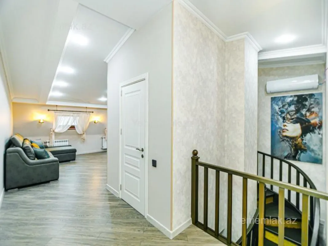 Satılır 7 otaqlı yeni tikili 210 m²