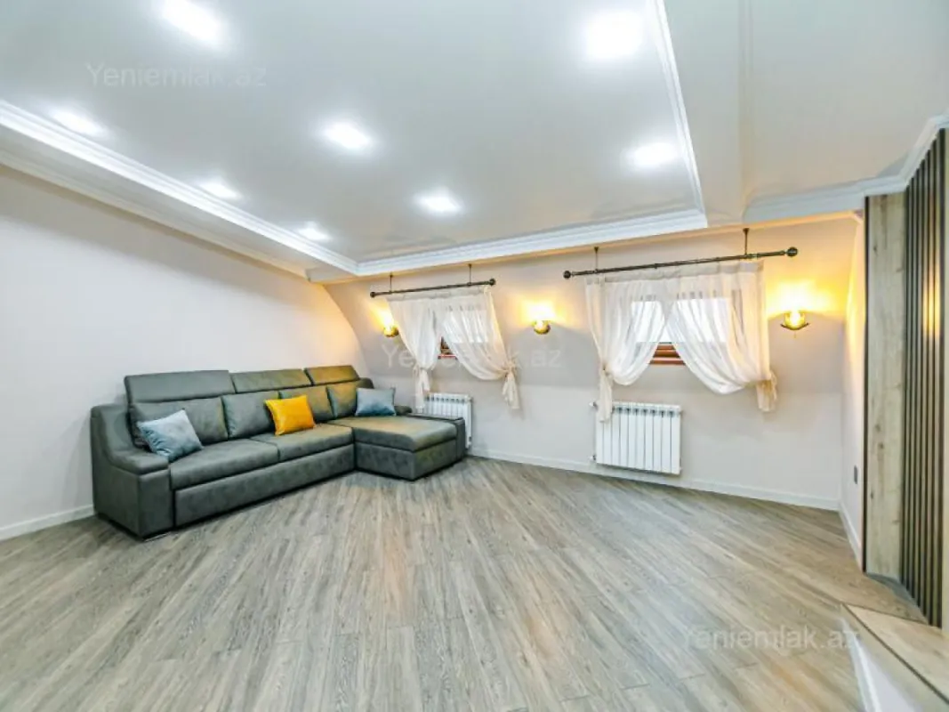 Satılır 7 otaqlı yeni tikili 210 m²