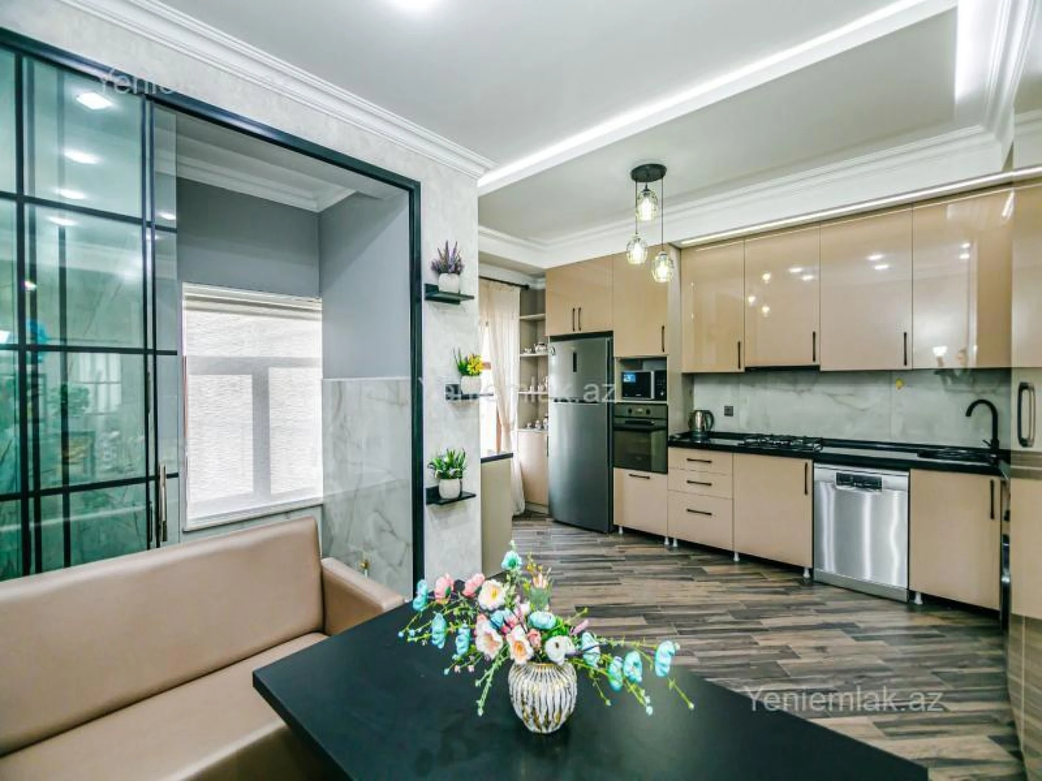 Satılır 7 otaqlı yeni tikili 210 m²