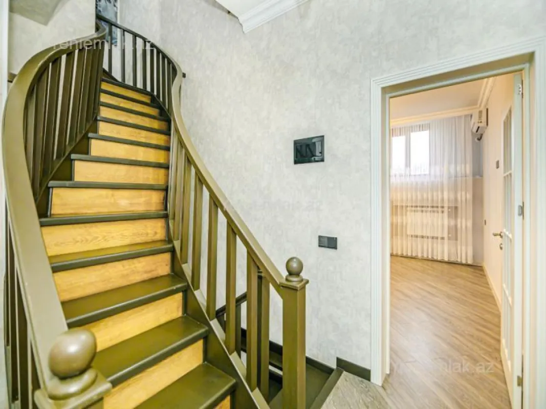 Satılır 7 otaqlı yeni tikili 210 m²