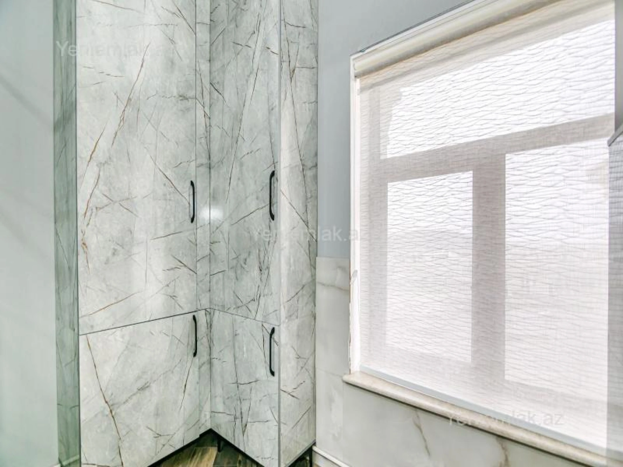 Satılır 7 otaqlı yeni tikili 210 m²