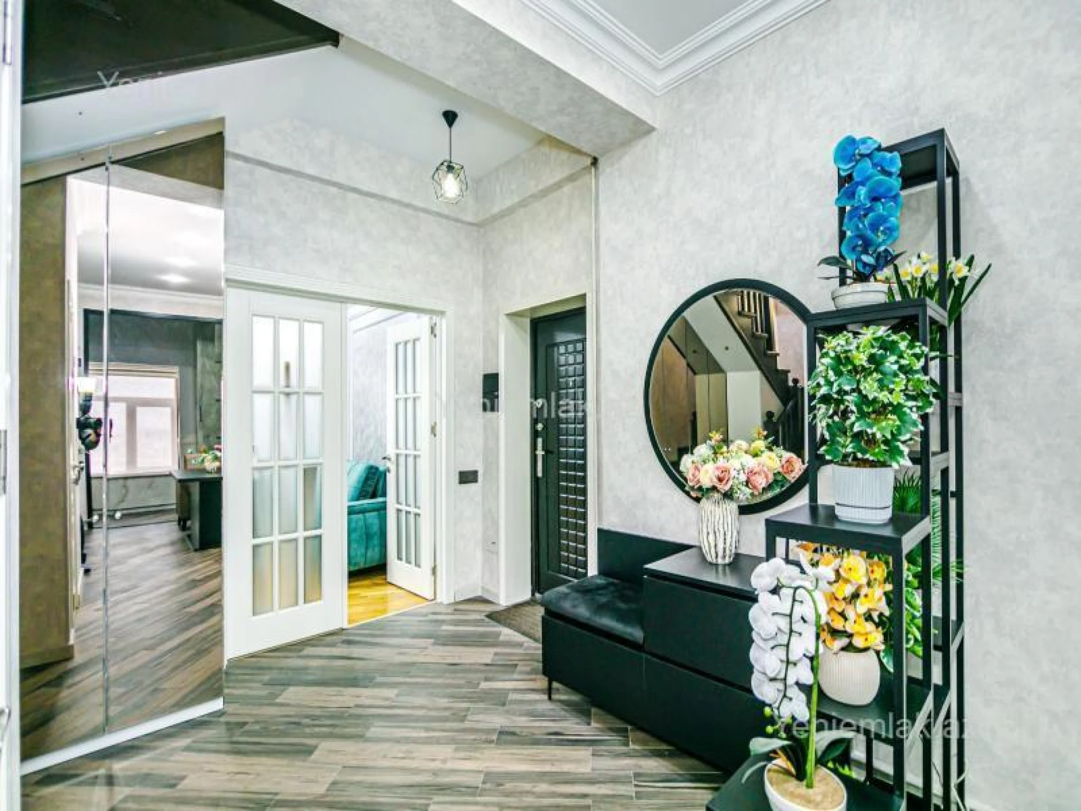 Satılır 7 otaqlı yeni tikili 210 m²