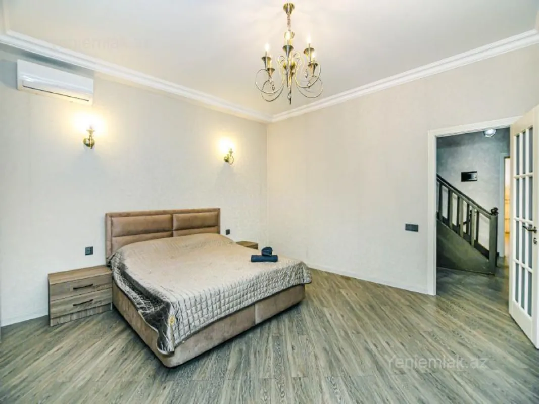 Satılır 7 otaqlı yeni tikili 210 m²
